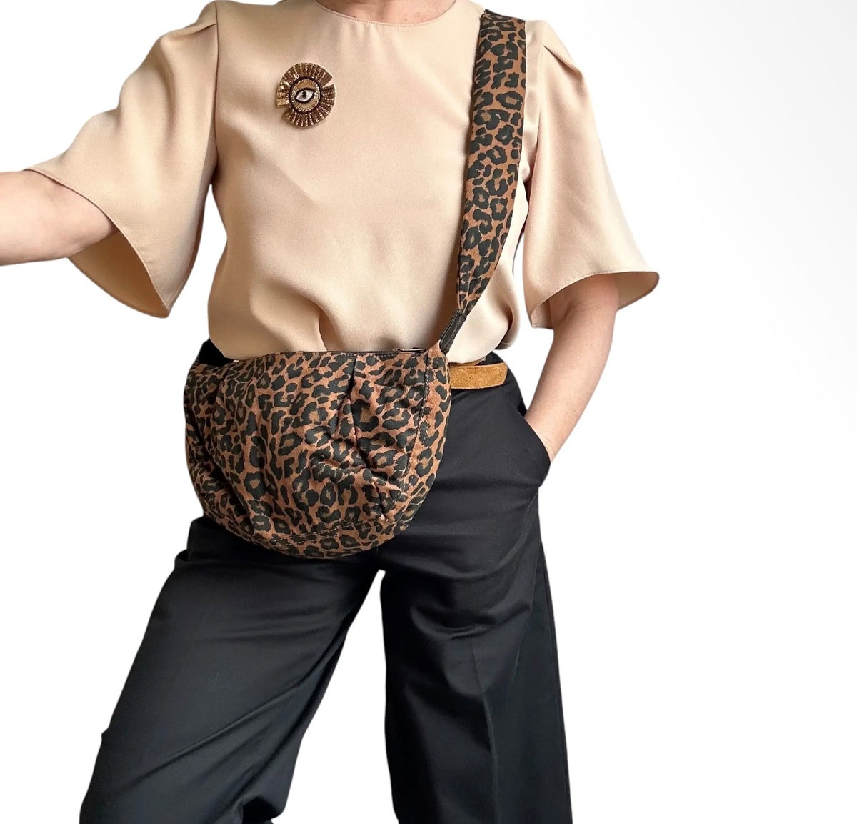 SIxton Sling Bag - leopard print