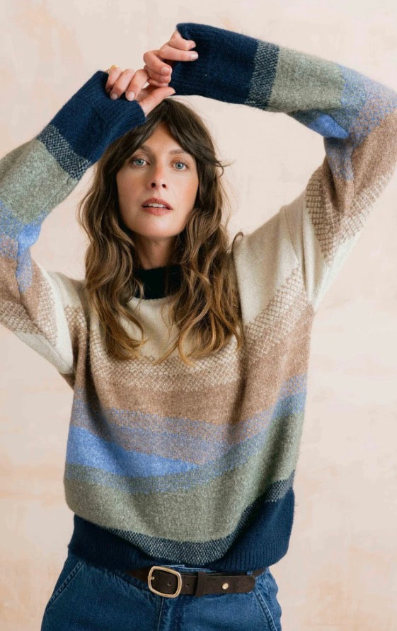 Lily & Me Artist sweater in colour block oatmeal