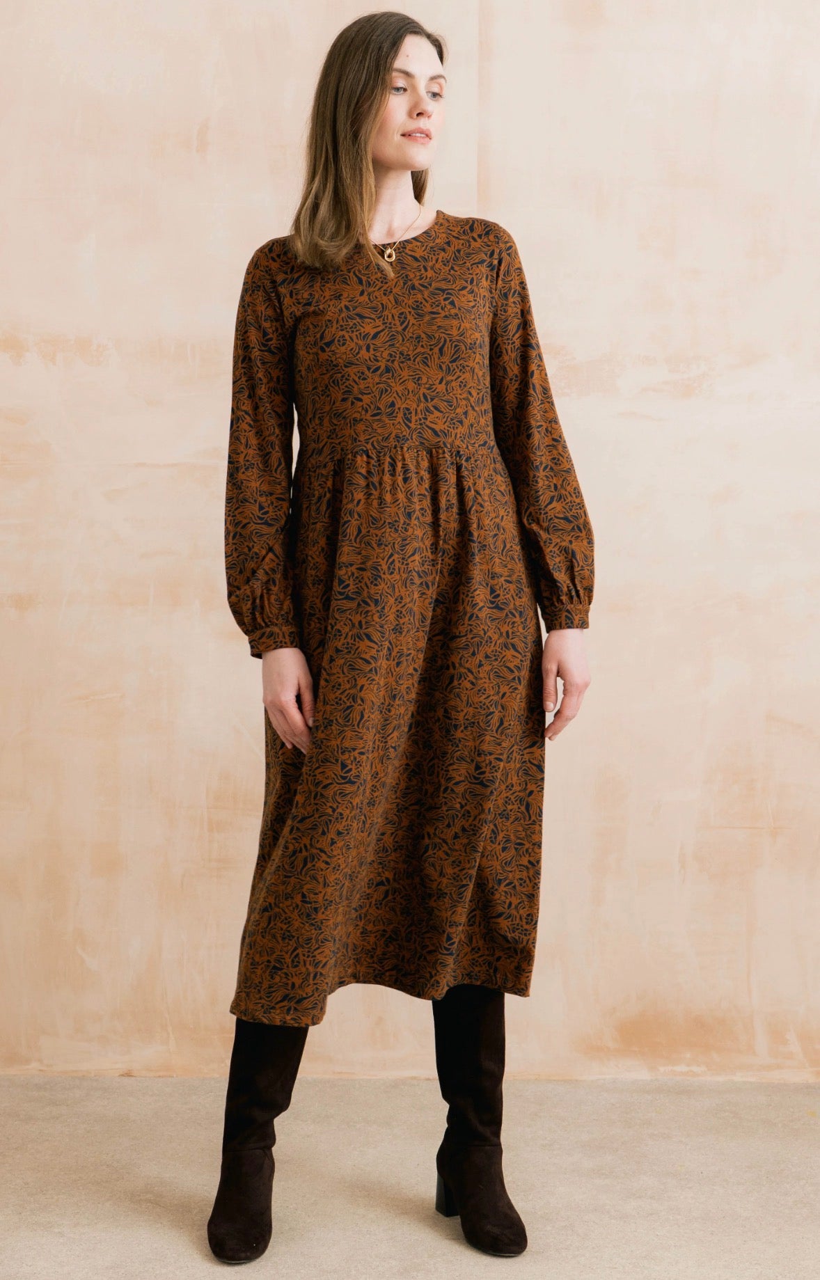 DAMSON ORGANIC JERSEY PRINTED MIDI DRESS BURNT CARAMEL