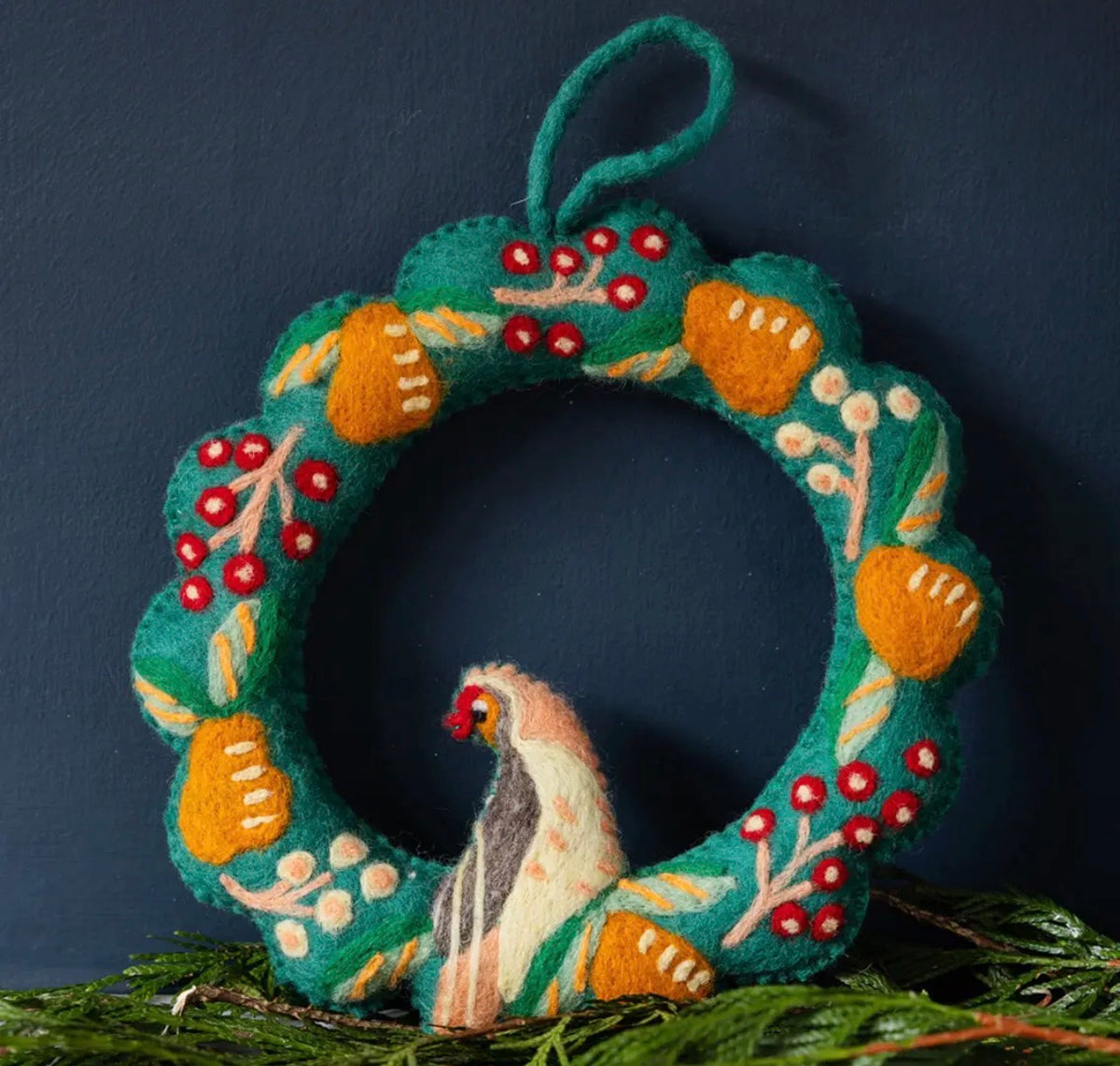 Talking Tables Partridge & Pear Handmade Felt Christmas Wreath – 25cm