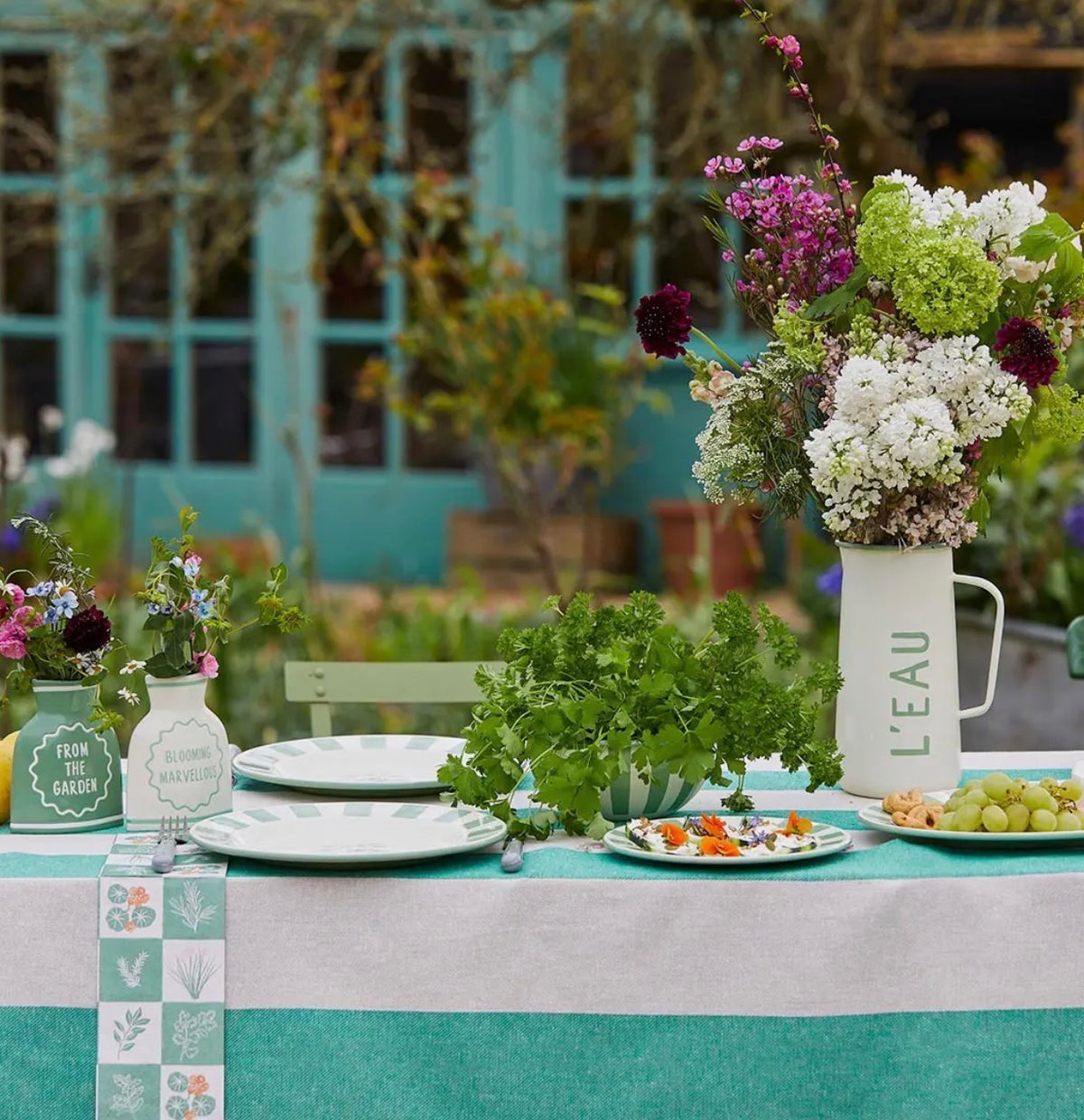 Talking Tables From the Garden Green Ceramic Vase – 10cm