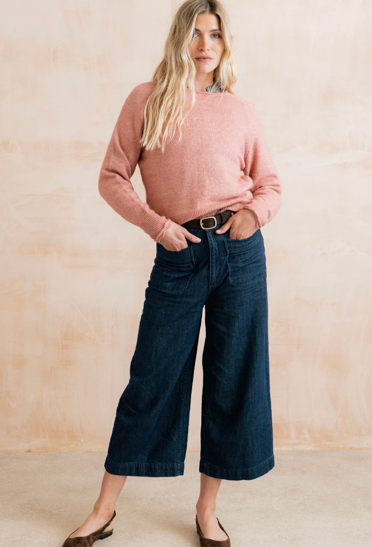 ELODIE SCALLOPED NECK OUTFITTER JUMPER VINTAGE ROSE